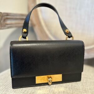 Alexander McQueen Skull cross body